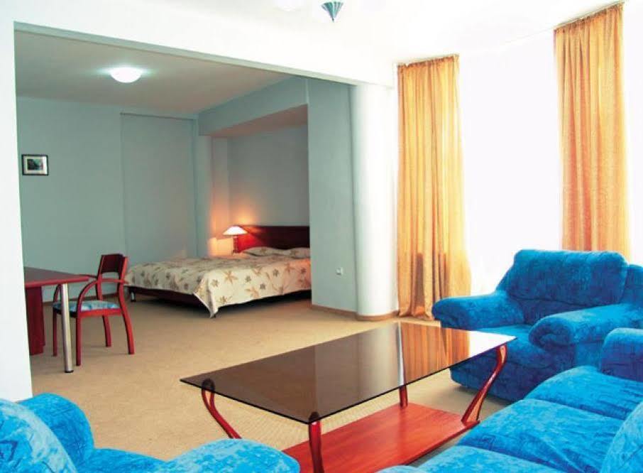 ימבול Diana Palace מראה חיצוני תמונה